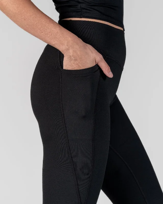 aya-accentuate-your-assets-leggings-black