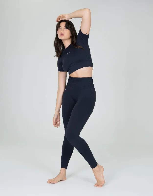 stax-premium-seamless-v6-cropped-tee-vesper-navy