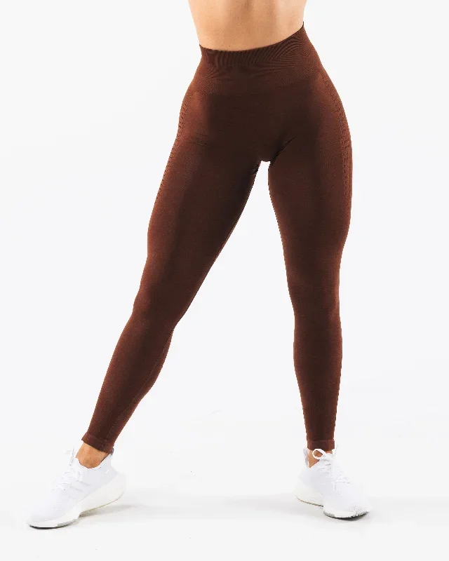 women-s-amplify-contour-legging-manhattan